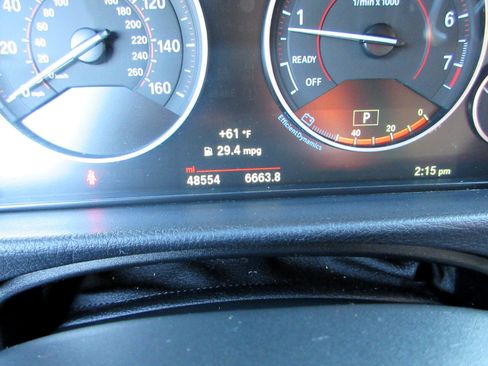 Used 2017 BMW 330i Sedan image 4