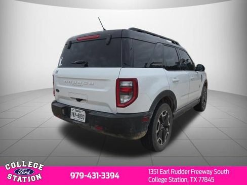 Used 2024 Ford Bronco Sport Outer Banks w/ Tech Package AWD/4WD image 4