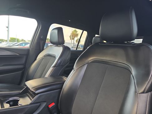 Used 2023 Jeep Grand Cherokee L Laredo RWD image 24