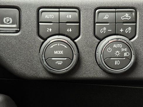 New 2026 Chevrolet Silverado 2500 LTZ w/ LTZ Premium Package image 26