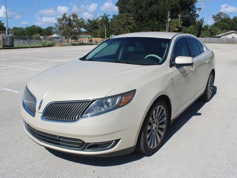 Used 2014 Lincoln MKS w/ Equipment Group 101A FWD image 39
