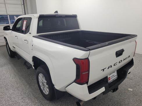 Used 2024 Toyota Tacoma SR5 RWD image 5