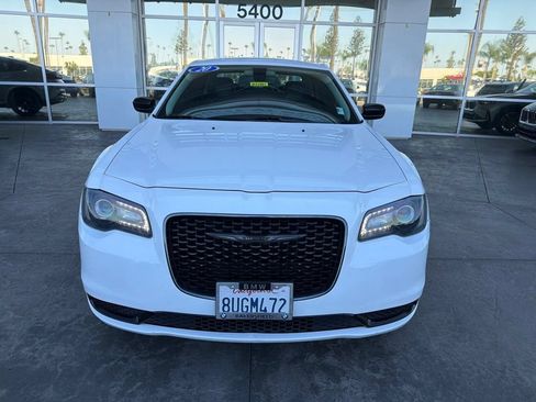 Used 2020 Chrysler 300 Touring w/ Sport Appearance Package RWD image 2