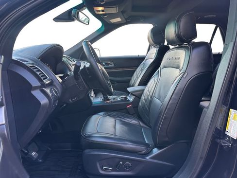 Used 2017 Ford Explorer Platinum image 10