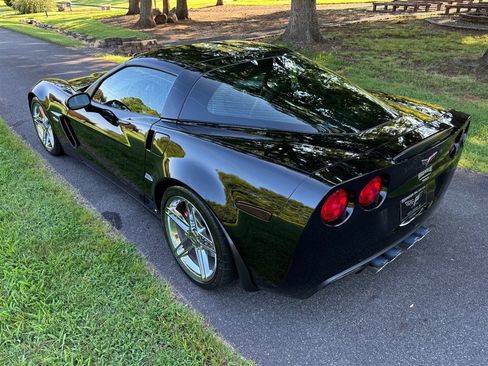 Used 2008 Chevrolet Corvette Z06 w/ Preferred Equipment Group RWD image 19