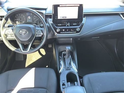 Used 2025 Toyota Corolla SE image 16