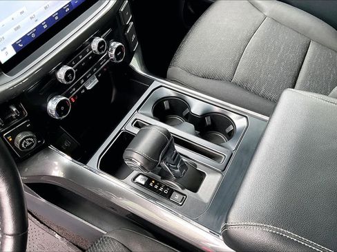 Used 2022 Ford F150 XLT w/ Equipment Group 302A High image 17