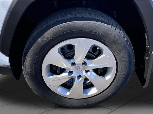 Used 2023 Toyota RAV4 LE AWD/4WD image 11