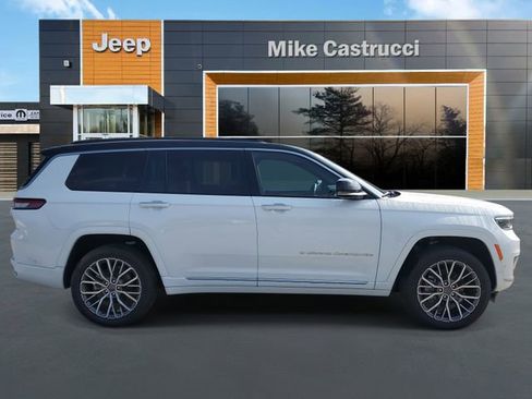 New 2025 Jeep Grand Cherokee L Summit image 3