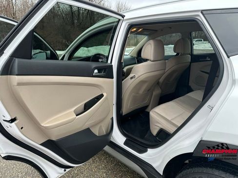 Used 2017 Hyundai Tucson SE image 23