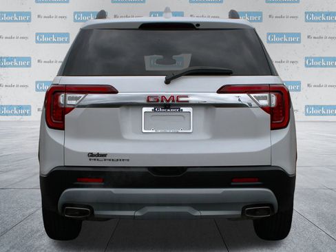 Used 2023 GMC Acadia SLT w/ Preferred Package image 7