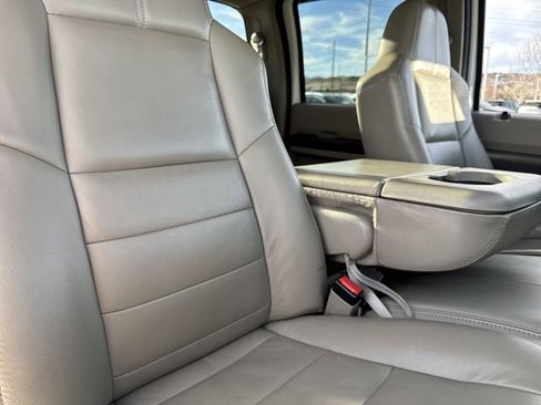 Used 2009 Ford F350 Lariat image 24