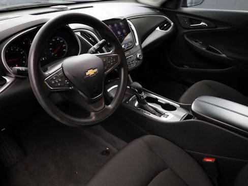 Used 2023 Chevrolet Malibu LT image 9