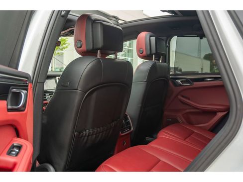 Used 2023 Porsche Macan Turbo AWD/4WD image 15