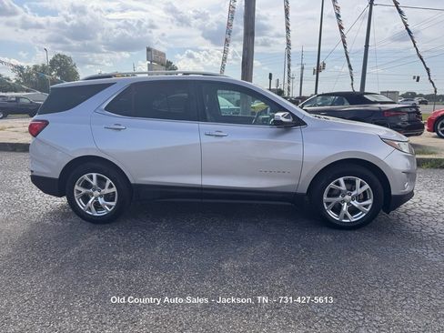 Used 2018 Chevrolet Equinox Premier FWD image 5
