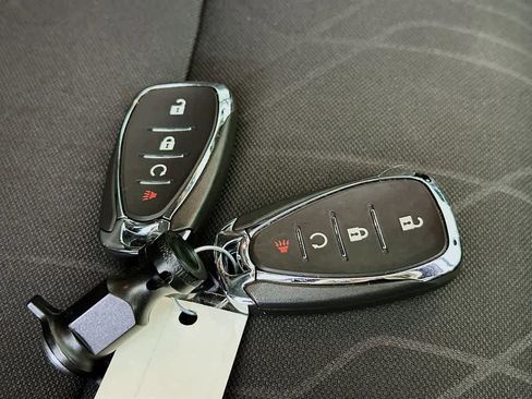 Used 2021 Chevrolet Trax LT w/ Driver Confidence Package image 21