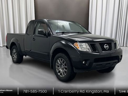 Used 2012 Nissan Frontier SV w/ Sport Appearance Pkg image 3