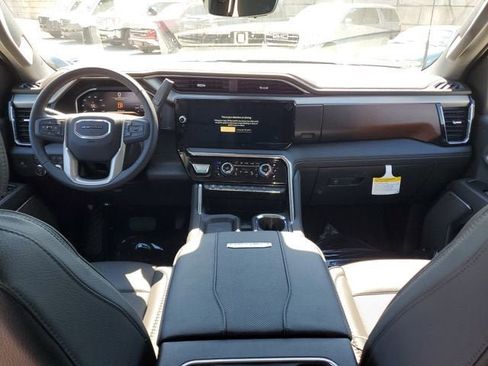 New 2026 GMC Sierra 2500 Denali w/ Denali Reserve Package image 13