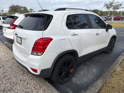 Used 2019 Chevrolet Trax LT w/ Redline Edition image 5