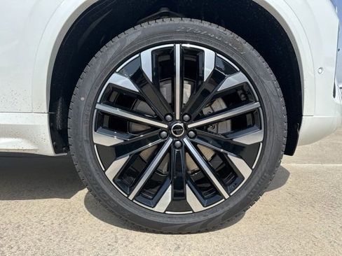 New 2026 Volvo XC90 B6 Plus AWD/4WD image 10