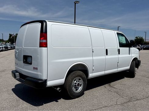 New 2026 GMC Savana 2500 w/ Driver Convenience Package RWD image 2