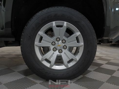 Used 2017 Chevrolet Colorado LT w/ LT Convenience Package AWD/4WD image 15