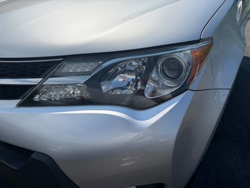 Used 2013 Toyota RAV4 LE image 2