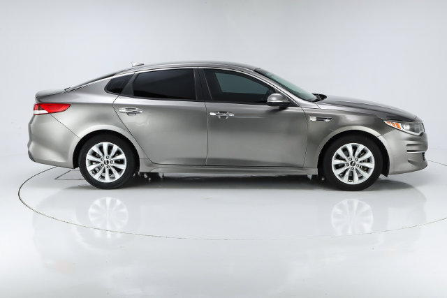 Used 2018 Kia Optima LX w/ Convenience Package FWD image 13
