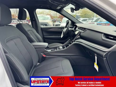 New 2026 Jeep Grand Cherokee L 4WD image 12