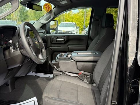 Used 2024 Chevrolet Silverado 2500 Custom w/ Custom Convenience Package image 8