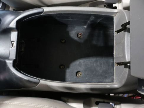 Used 2002 Toyota Sequoia SR5 image 26