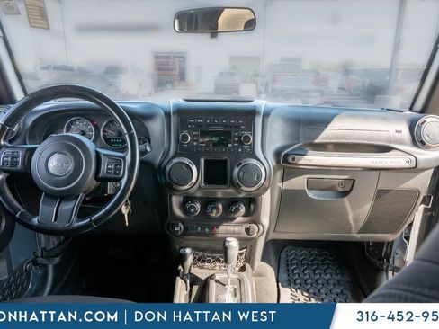 Used 2016 Jeep Wrangler Sport AWD/4WD image 3