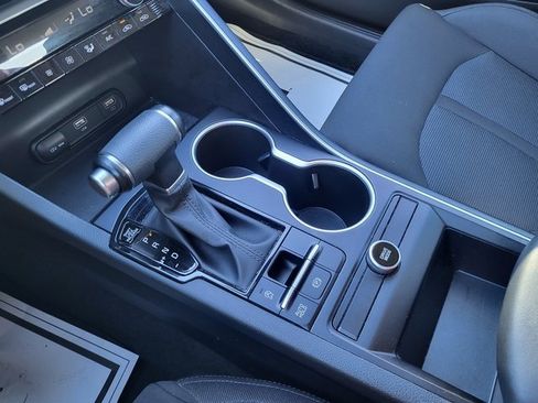 Used 2021 Kia K5 LX image 17