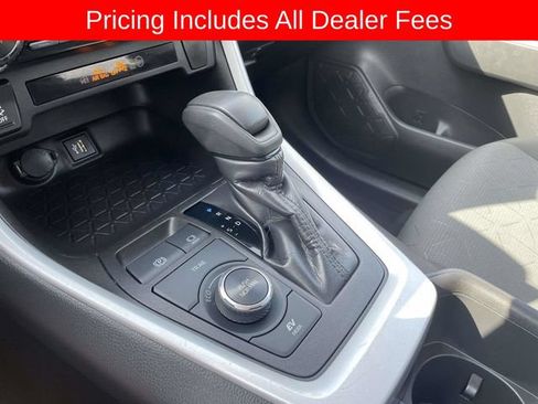 Used 2024 Toyota RAV4 XLE AWD/4WD image 33