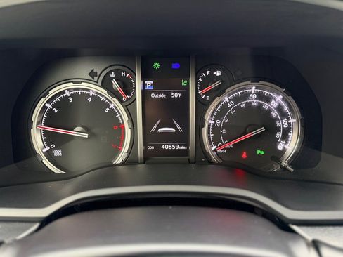 Used 2023 Toyota 4Runner Limited image 13