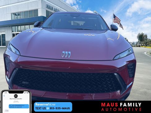 Used 2025 Buick Envision Sport Touring image 1