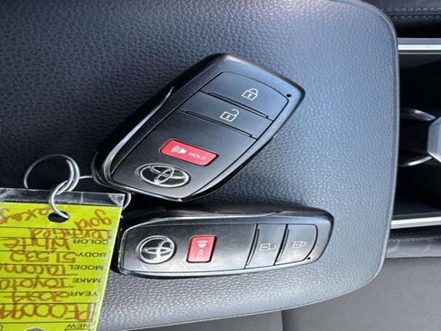 Certified 2024 Toyota Tacoma SR5 image 29