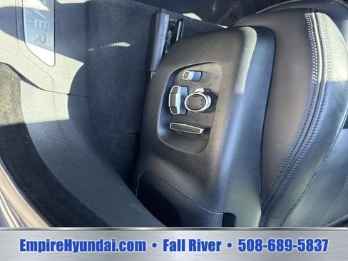 Used 2024 Land Rover Range Rover Velar Dynamic HSE AWD/4WD image 19