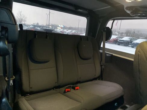 Used 2023 Jeep Wrangler Sport S image 12