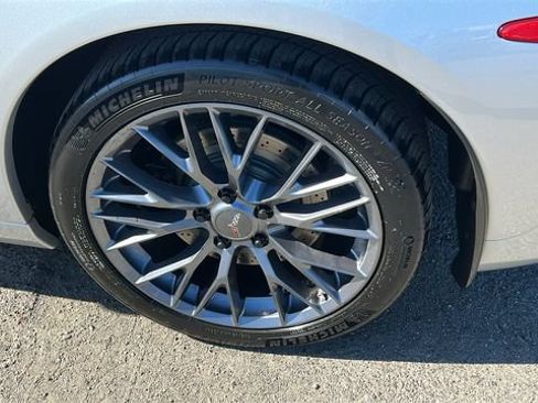 Used 2013 Chevrolet Corvette Coupe RWD image 6
