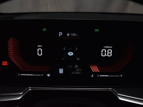 Used 2024 Kia Sorento S image 29