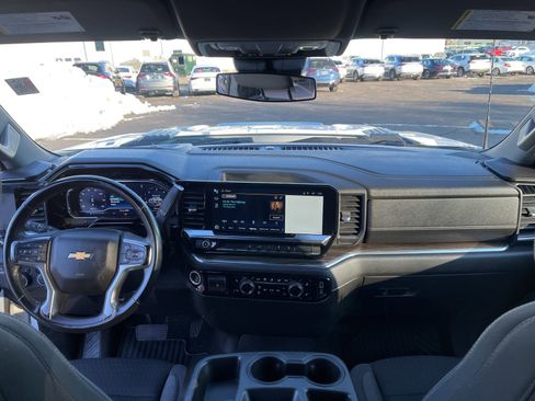 Certified 2024 Chevrolet Silverado 2500 LT w/ Convenience Package image 36