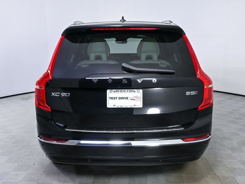 Used 2023 Volvo XC90 B5 Plus w/ Protection Package Premier image 31