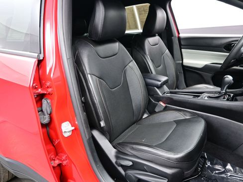 Used 2023 Jeep Compass Limited AWD/4WD image 14