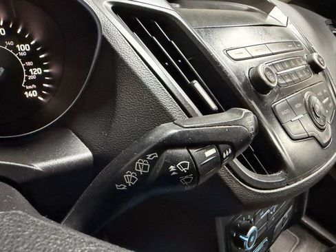 Used 2019 Ford Escape S image 33