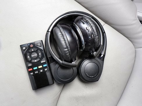 Used 2018 Honda Odyssey EX-L image 46