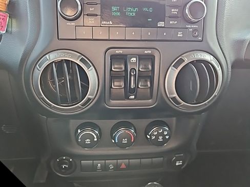 Used 2016 Jeep Wrangler Unlimited Sport w/ Quick Order Package 24S image 9