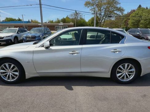 Used 2016 INFINITI Q50 Premium w/ Driver Assistance Package AWD/4WD image 5