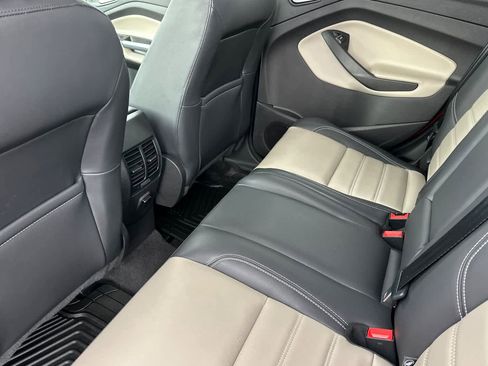 Certified 2019 Ford Escape SEL image 4
