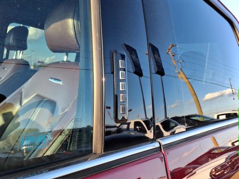 Used 2017 Ford F350 Platinum image 7